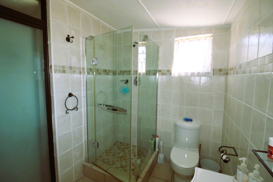 5 Bedroom Property for Sale in Cambridge Eastern Cape